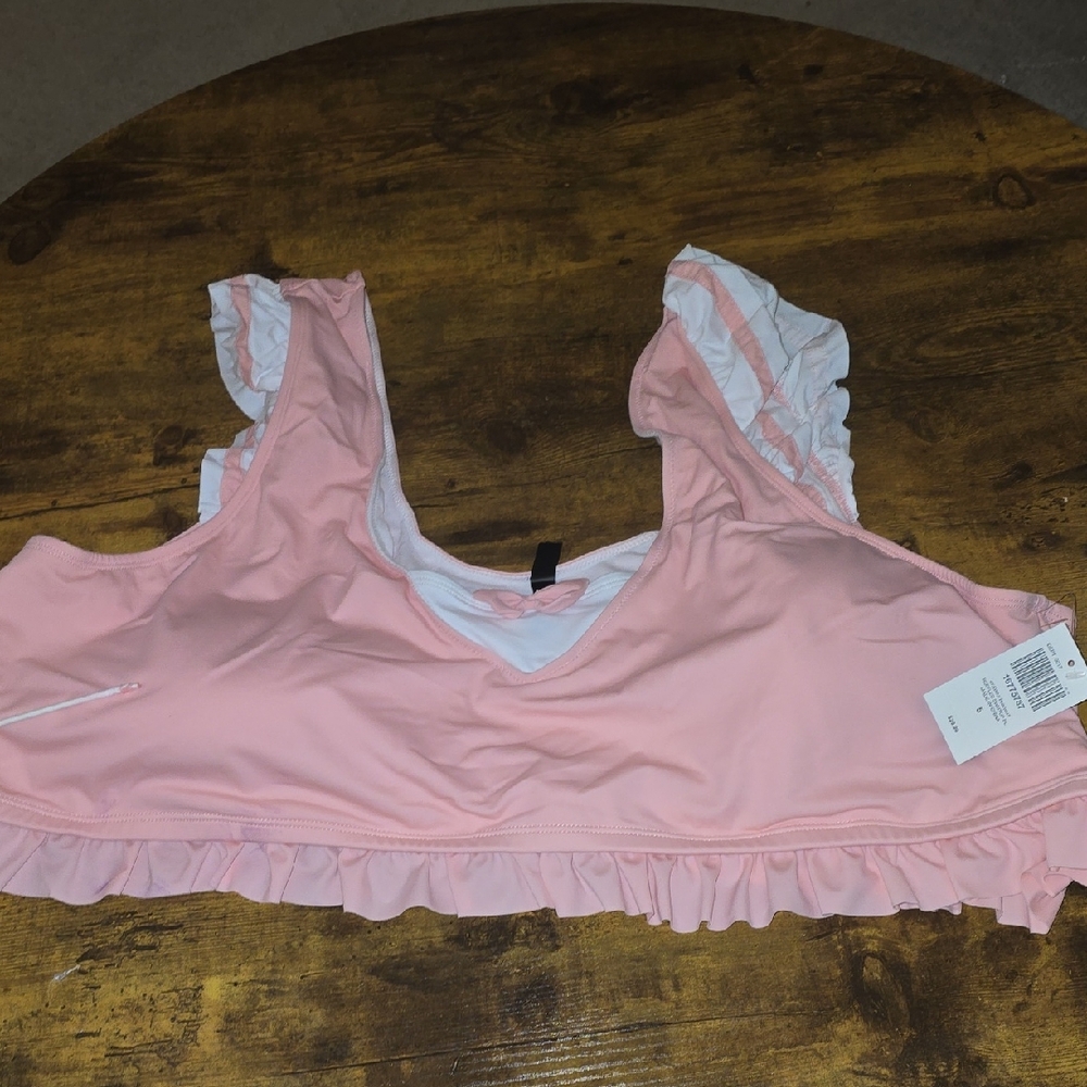 Hot Topic Pink Ruffle Bikini Top - Picture 4 of 7